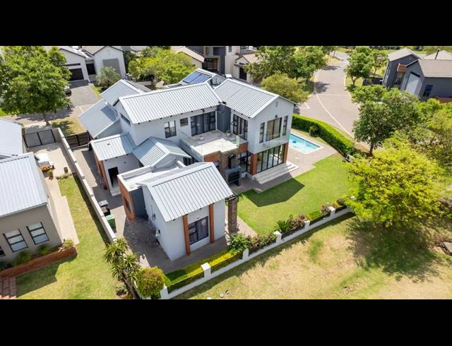 5 BEDROOM HOUSE FOR SALE IN COPPERLEAF ESTATE